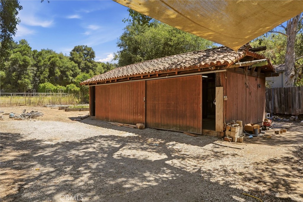 736 Crater Oak Drive Property Photo 13