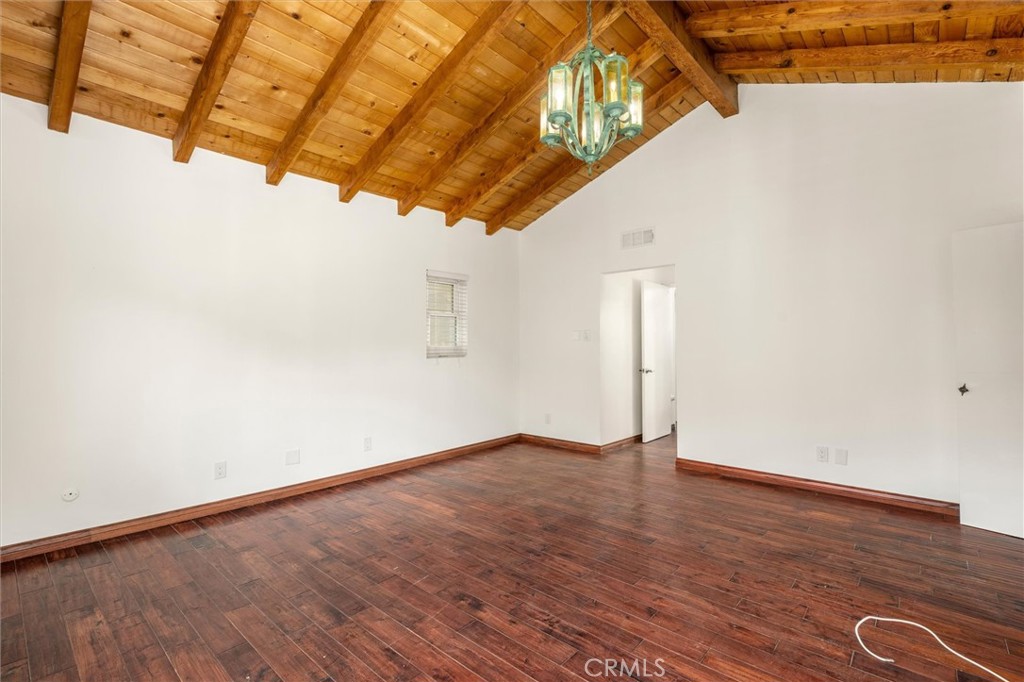 736 Crater Oak Drive Property Photo 28