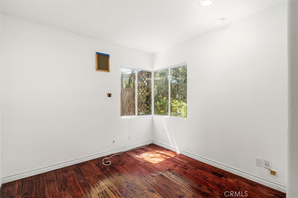 736 Crater Oak Drive Property Photo 30