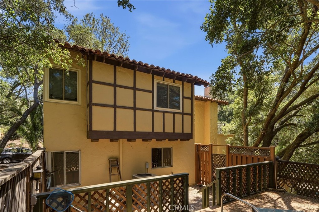 736 Crater Oak Drive Property Photo 40