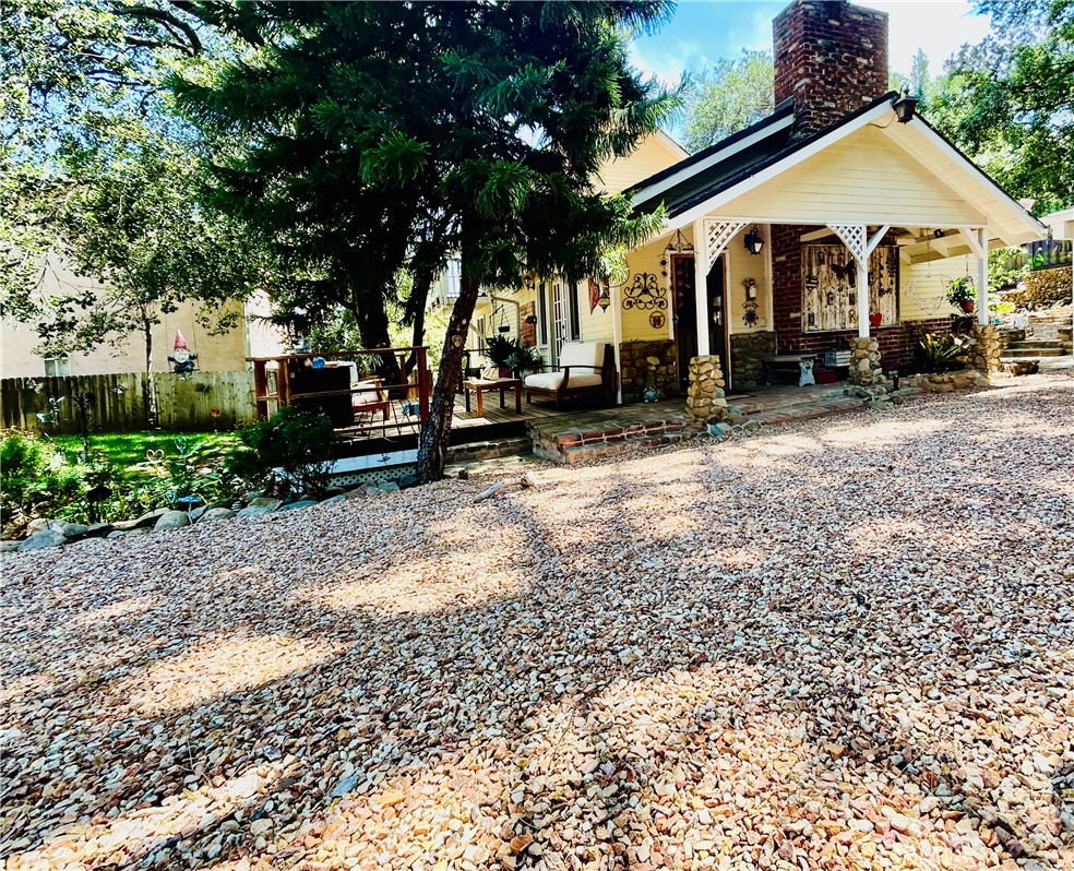 23230 Raymond Property Photo 5