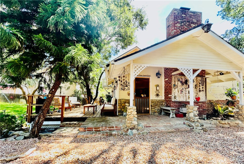 23230 Raymond Property Photo 6