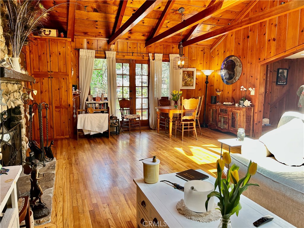 23230 Raymond Property Photo 9