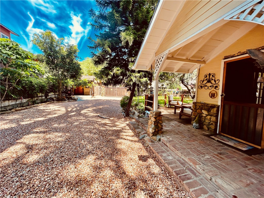 23230 Raymond Property Photo 68