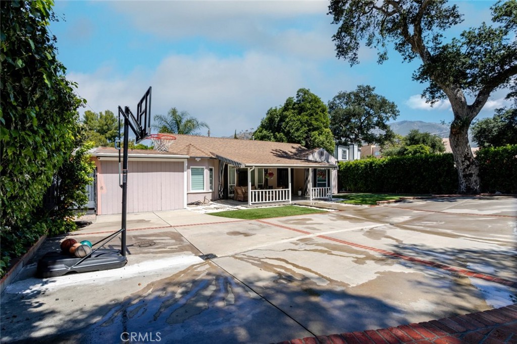 7284 Saint Estaban Street Property Photo 4