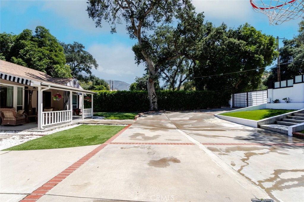 7284 Saint Estaban Street Property Photo 5