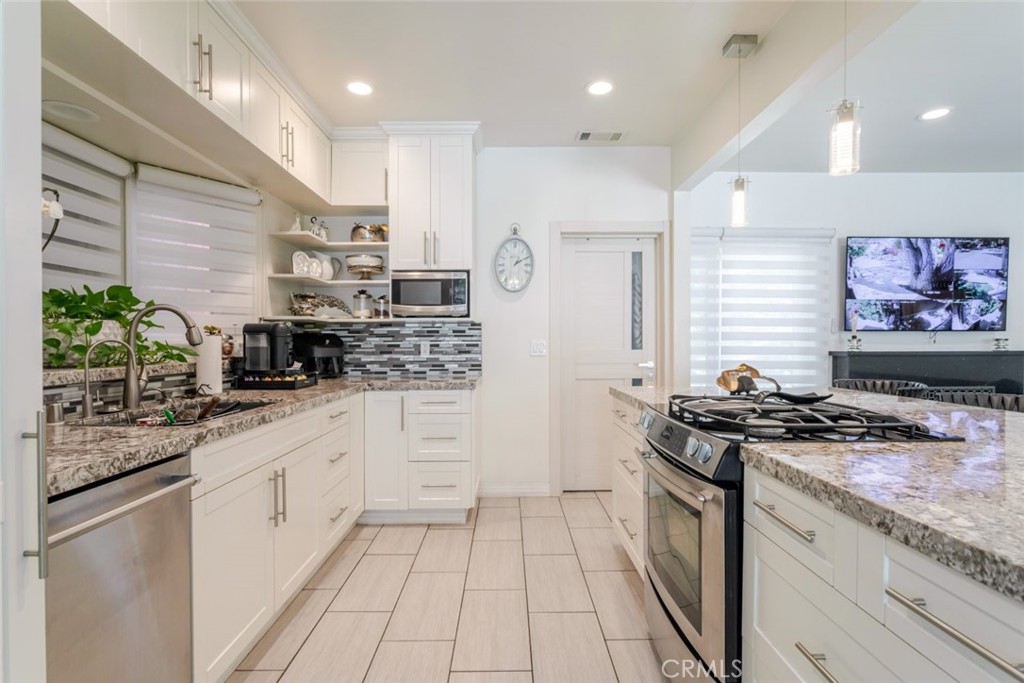 7284 Saint Estaban Street Property Photo 20