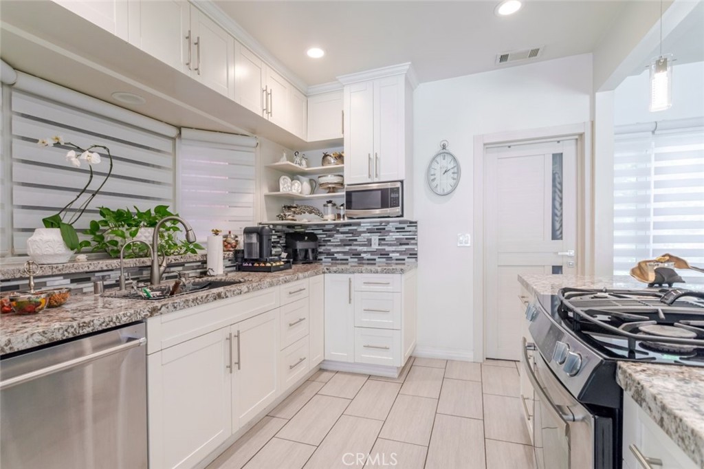 7284 Saint Estaban Street Property Photo 21