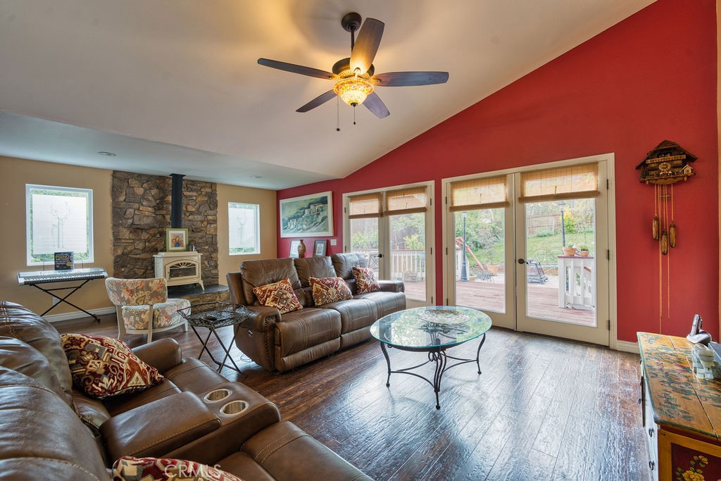 3804 Encino Trail Property Photo 11