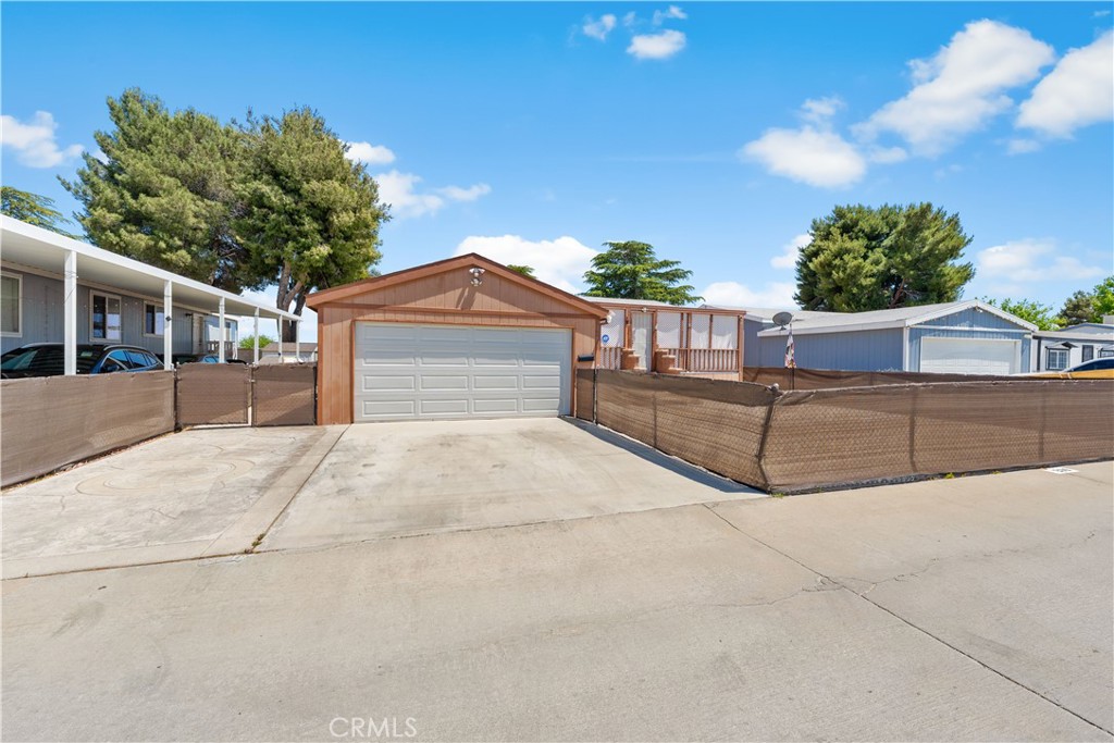 45465 25th E 269 Property Photo 3