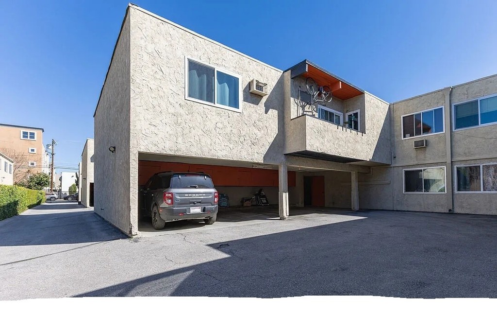 12014 Kling 11 Property Photo 4