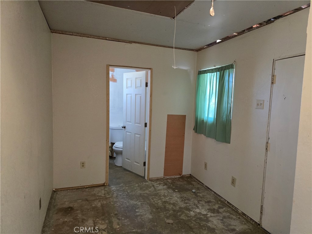 26501 Ferguson Property Photo 6