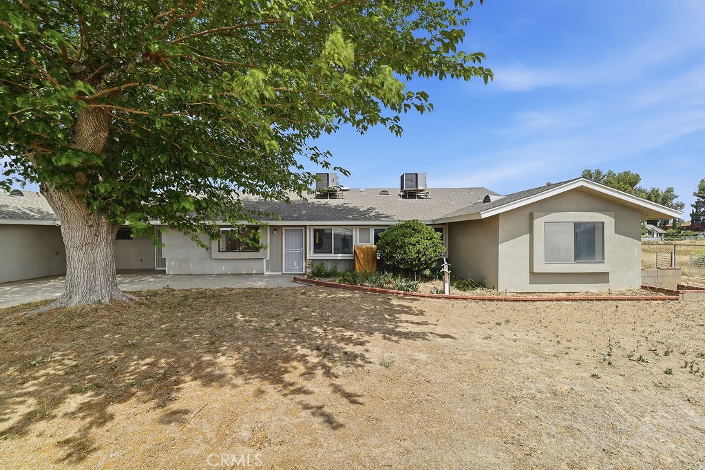 2350 W Avenue M8 Property Photo 4