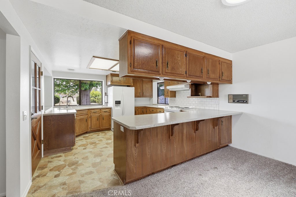2350 W Avenue M8 Property Photo 13