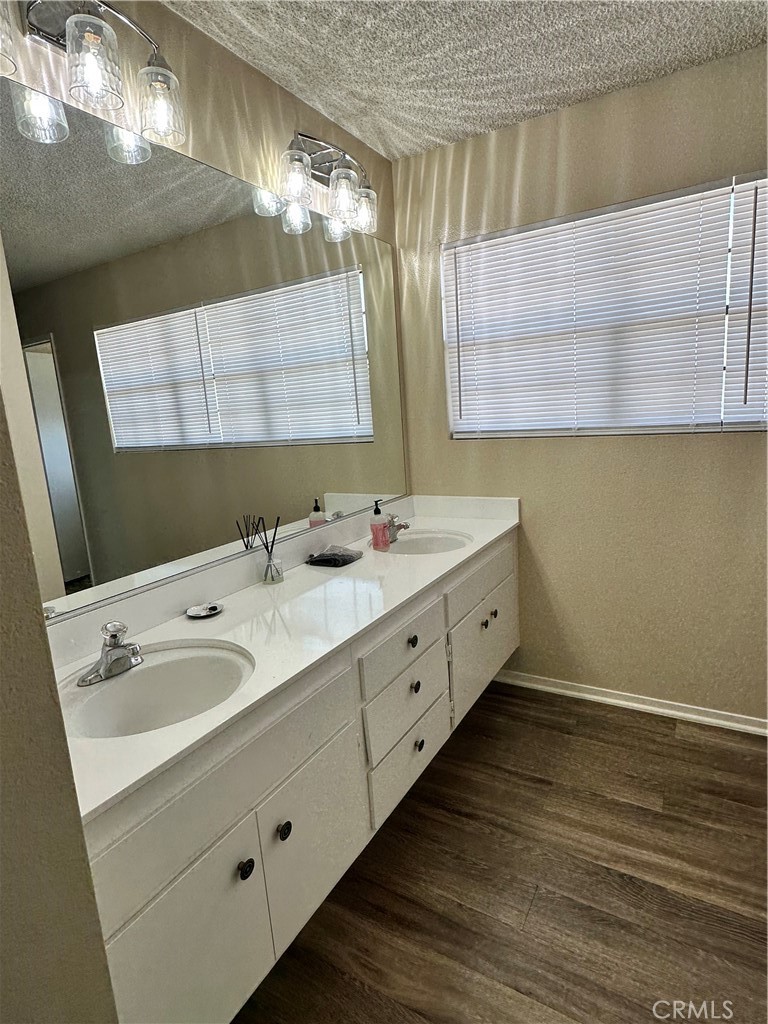 1537 W Avenue L 4 Property Photo 18