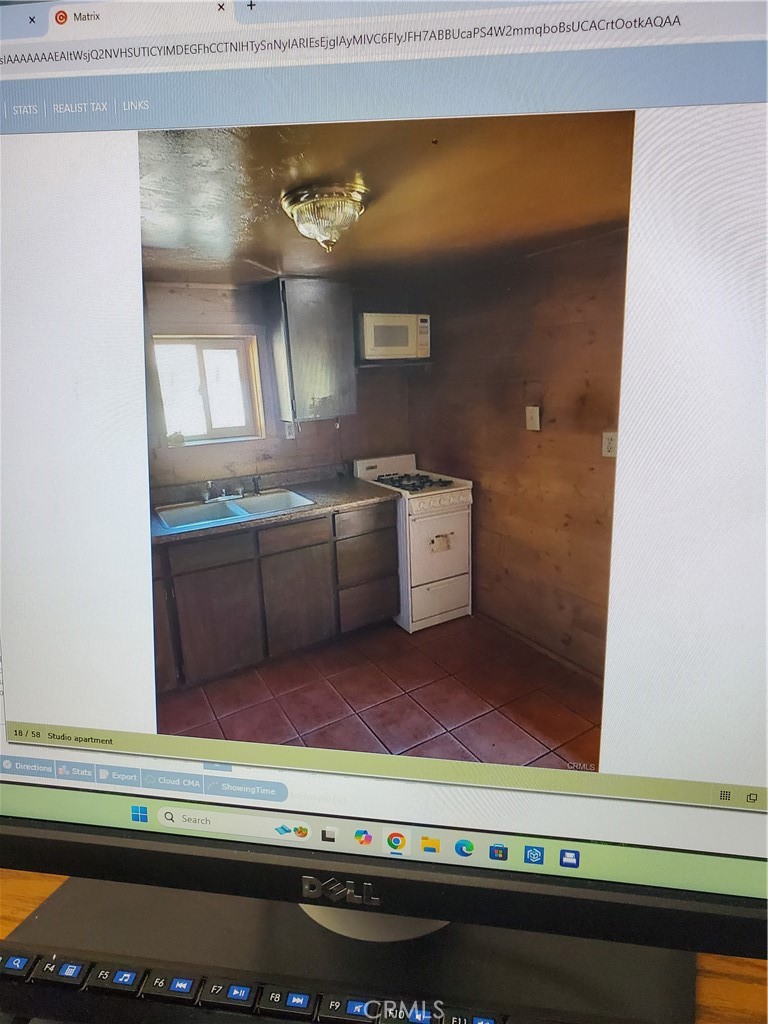 14413 Glacier Property Photo 9