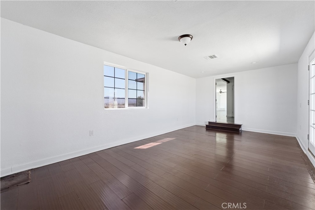 18531 E Palmdale Boulevard Property Photo 16