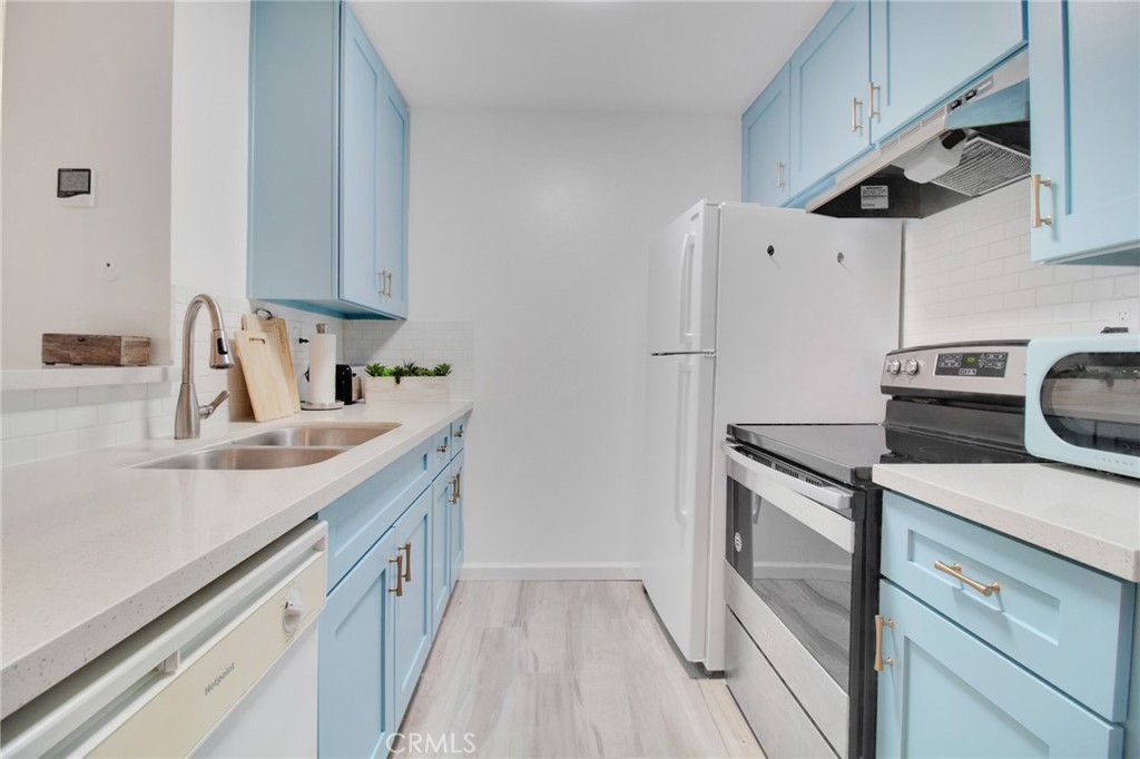 28947 Thousand Oaks Boulevard 238 Property Photo 11