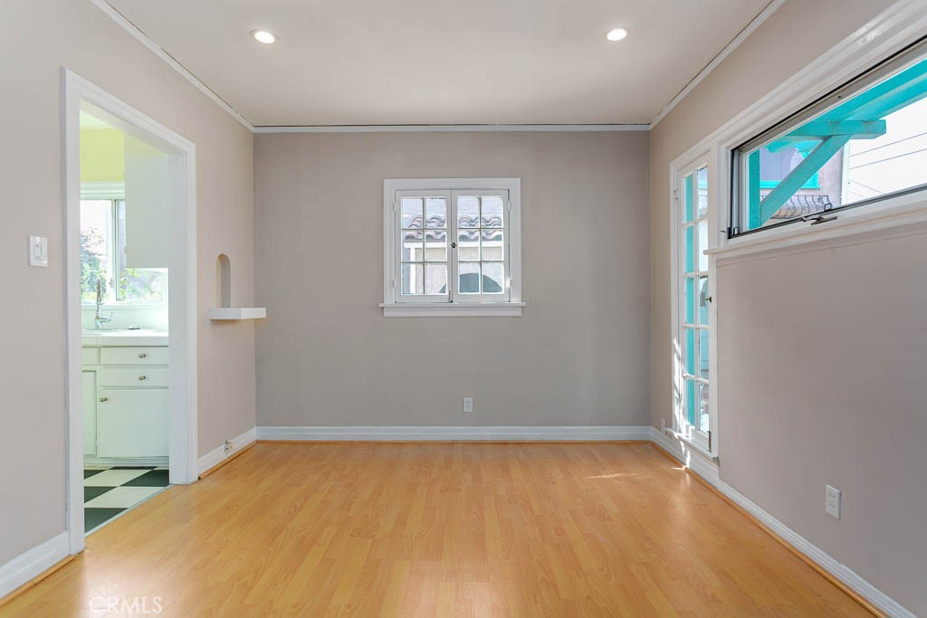 617 S Columbus Avenue A Property Photo 5