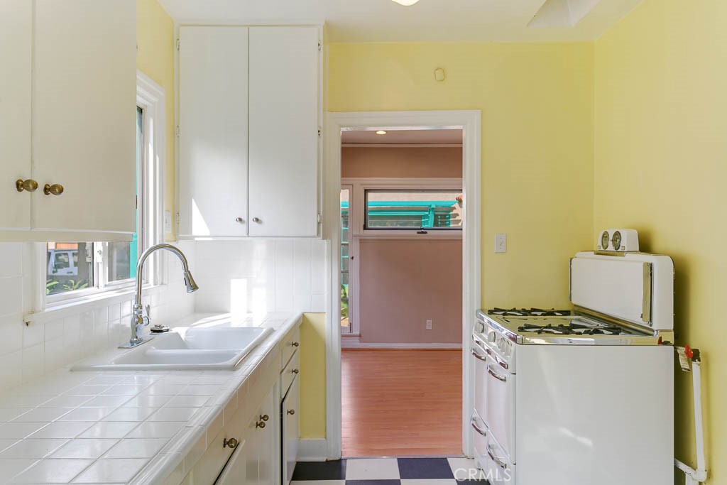 617 S Columbus Avenue A Property Photo 7