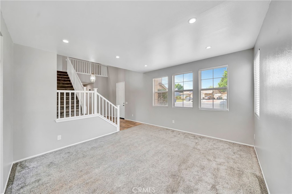 1222 W Avenue H7 Property Photo 6