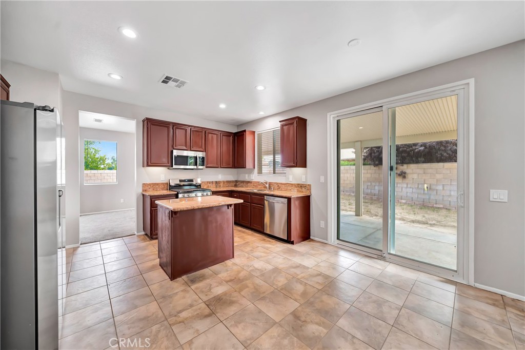 1222 W Avenue H7 Property Photo 15