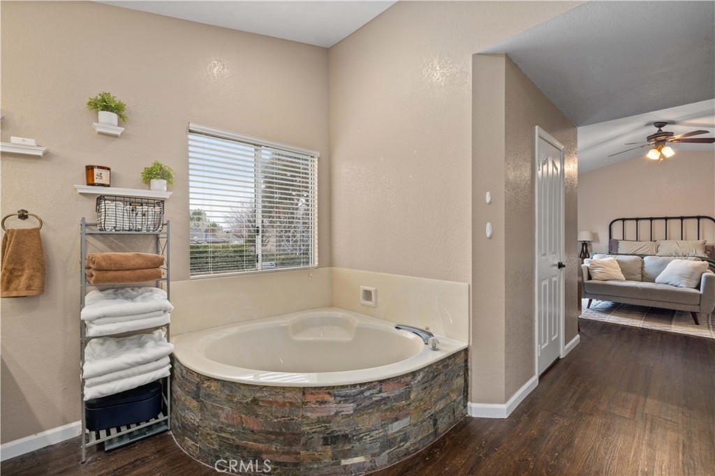 41539 Sandalwood Place Property Photo 21