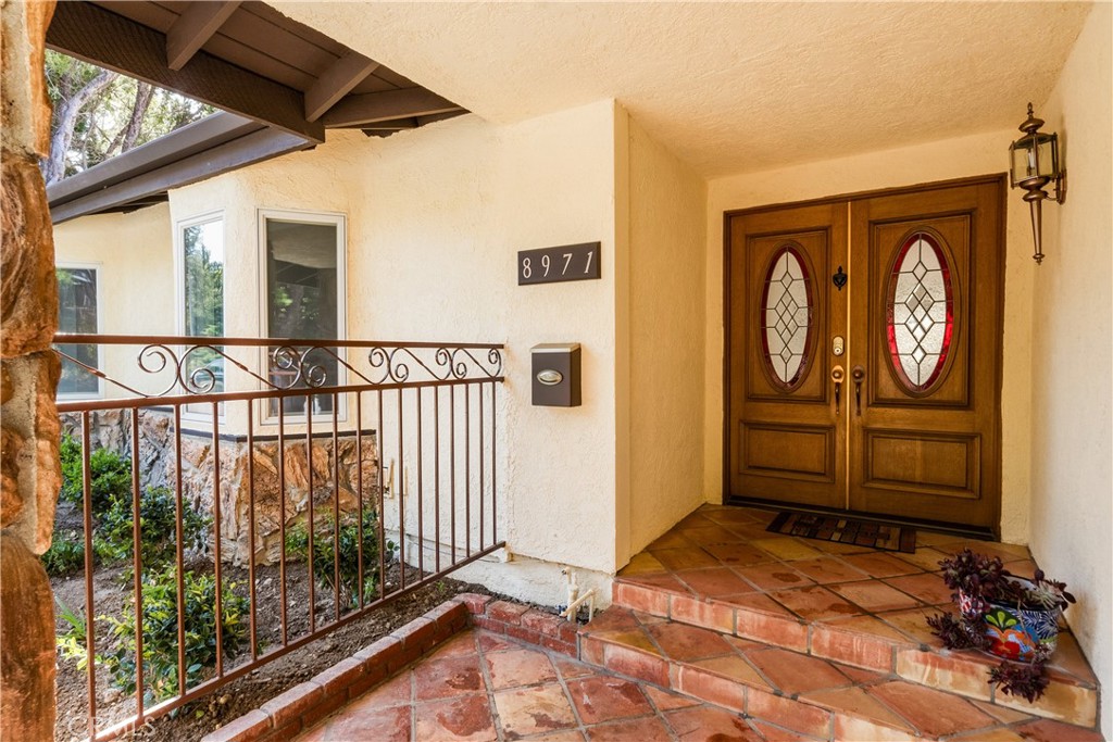 8971 Moorcroft Property Photo 6