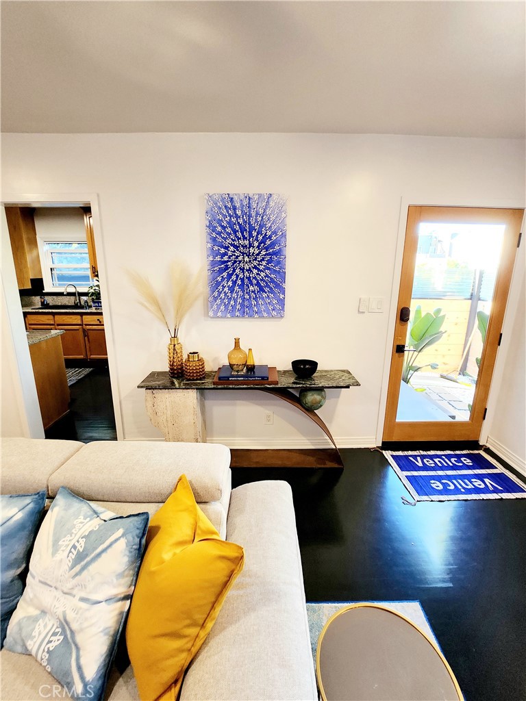 2353 Beach Avenue Property Photo 4