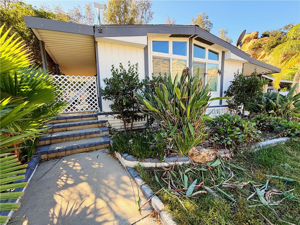 24425 Woolsey Canyon Rd Spc 96 Property Photo 3