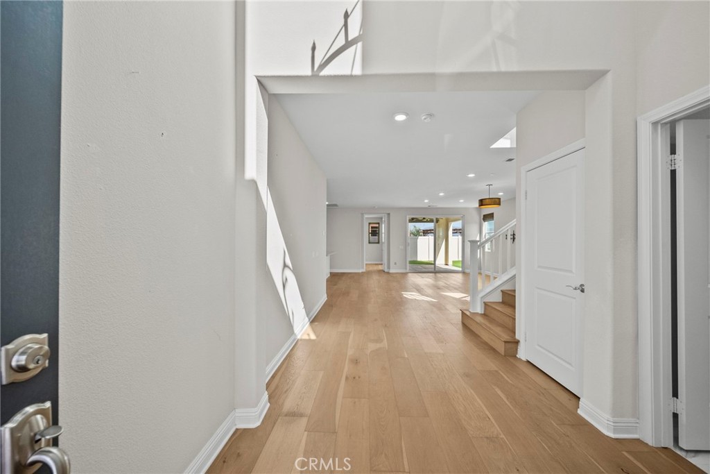 20560 Galloway Drive Property Photo 4