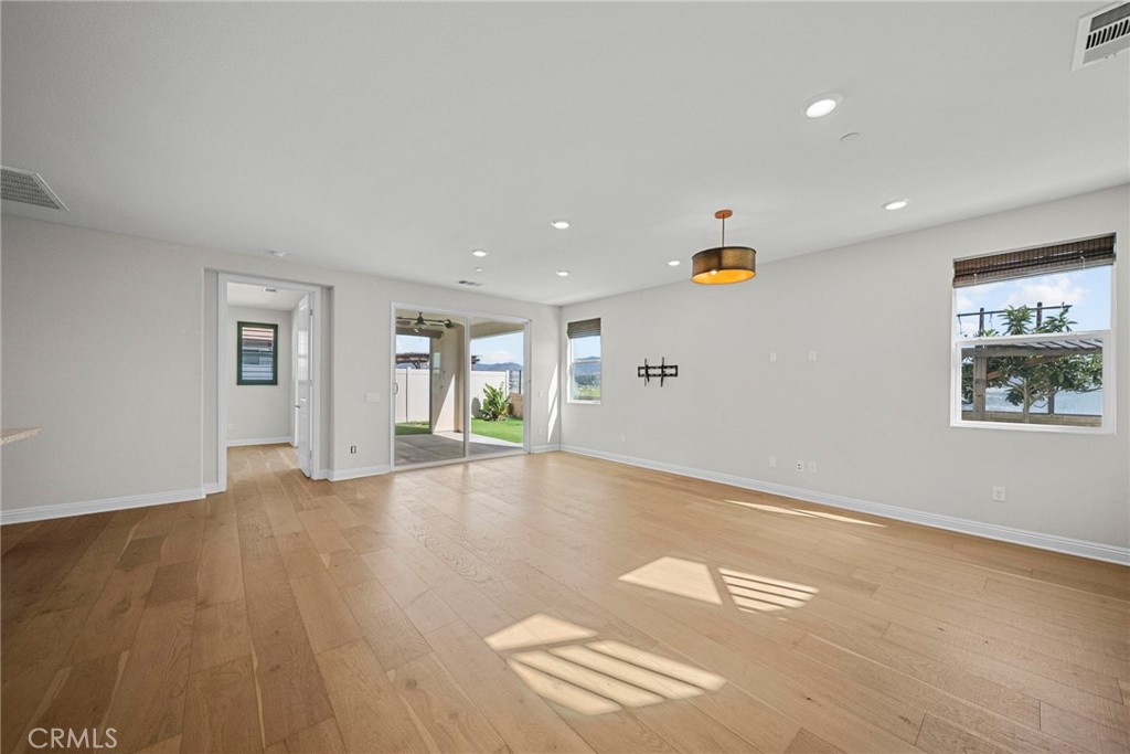 20560 Galloway Drive Property Photo 11