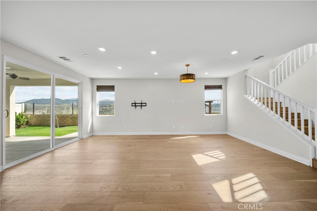 20560 Galloway Drive Property Photo 12