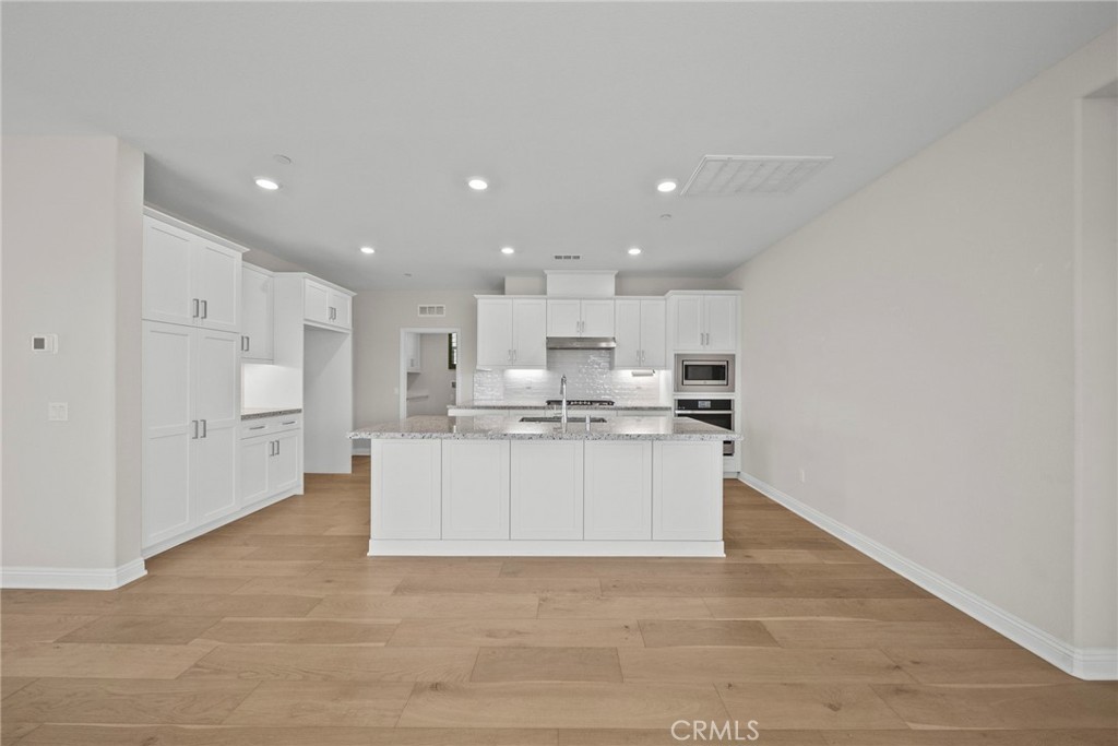 20560 Galloway Drive Property Photo 16
