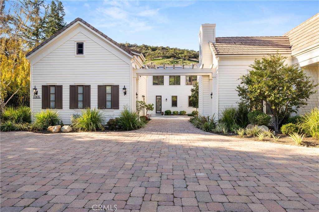 1005 Cheshire Hills Court Property Photo 16