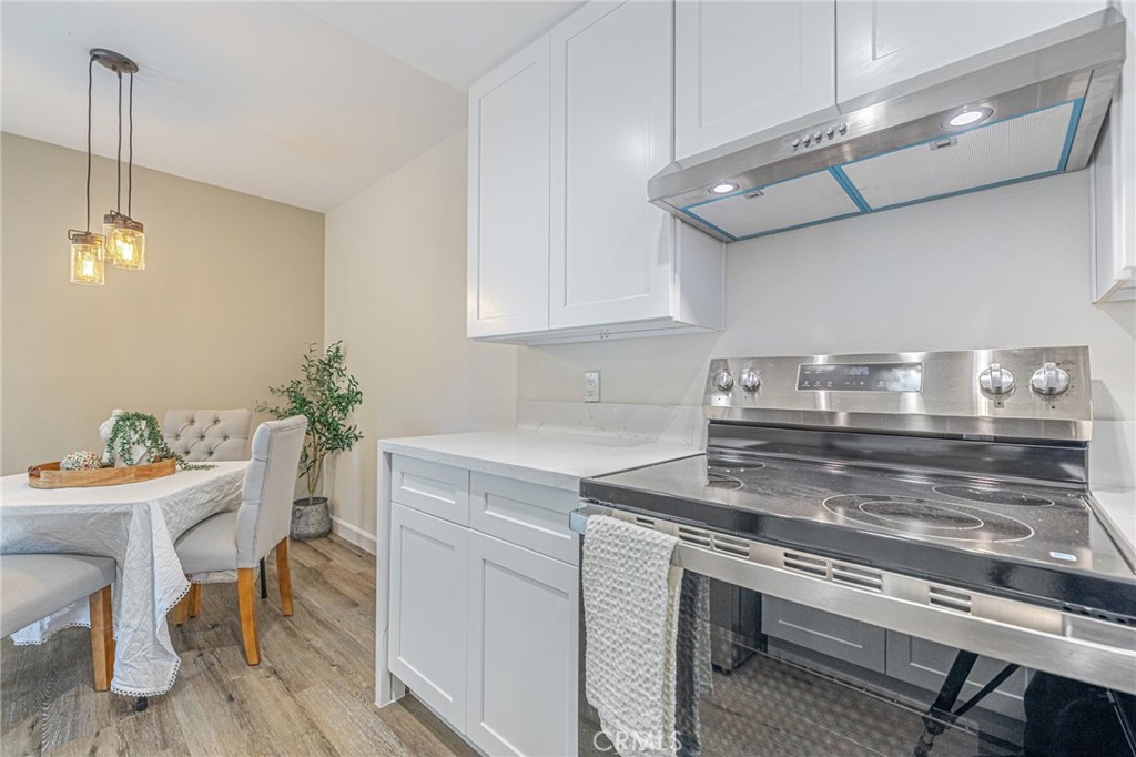 21329 Lake Shore Drive 35 Property Photo 13