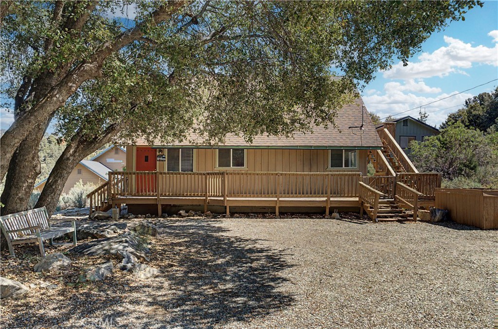 2028 Linden Drive Property Photo 3