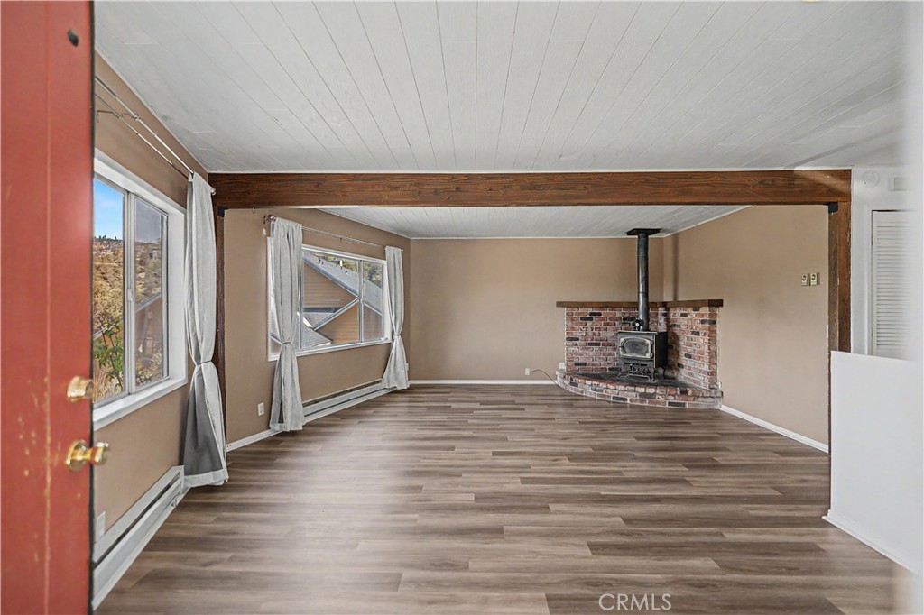 2028 Linden Drive Property Photo 4