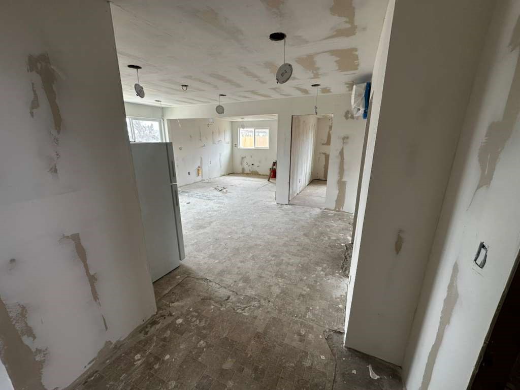2859 Laurel Property Photo 8