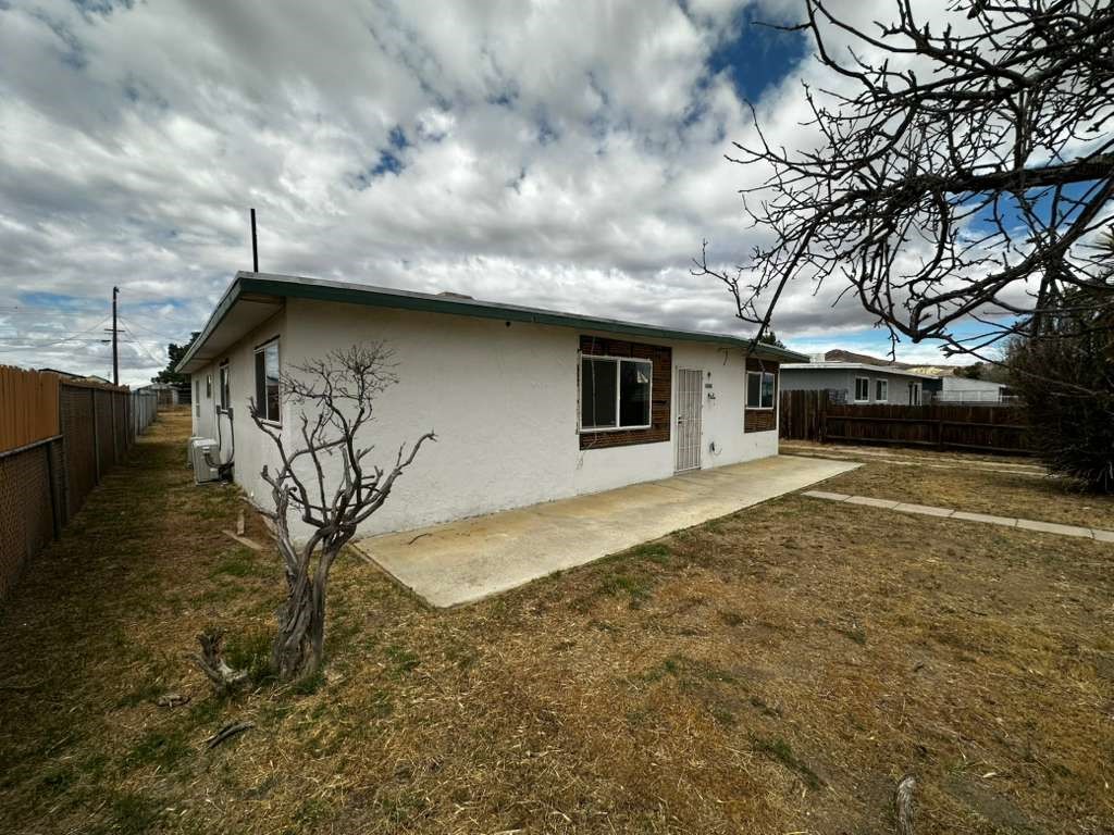 2859 Laurel Property Photo 27