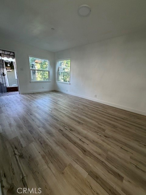 16817 1/2 Sherman Way Property Photo 1