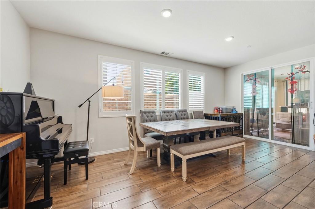 24208 Via Perla Property Photo 9