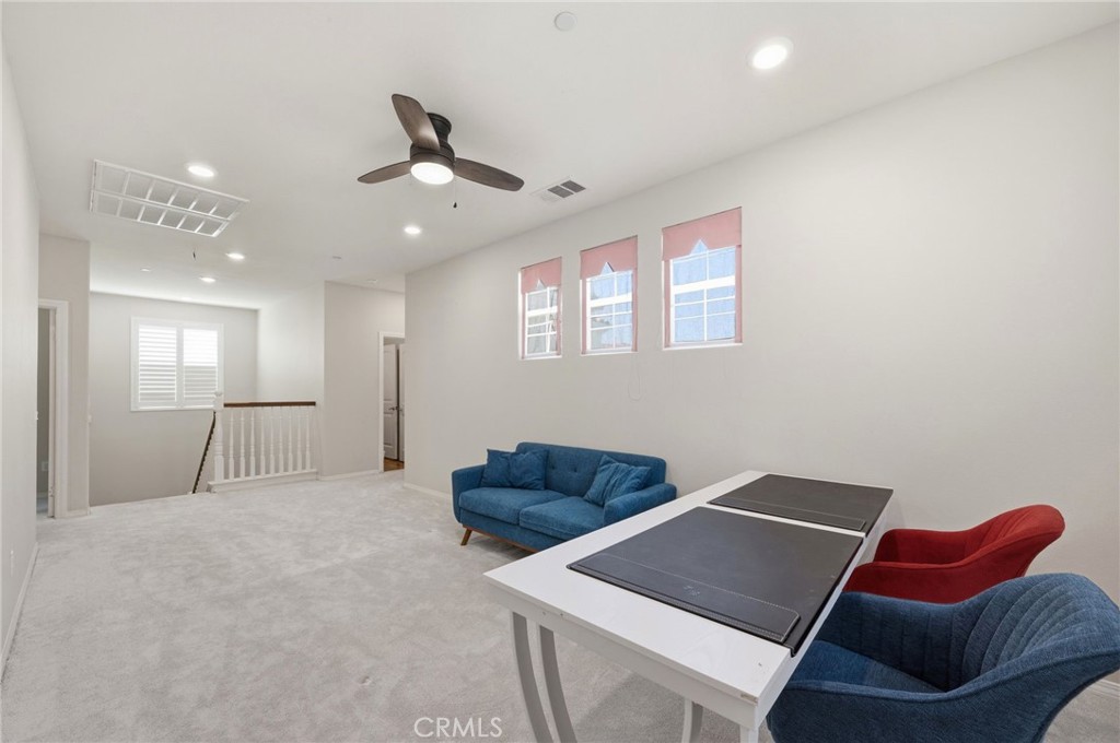 24208 Via Perla Property Photo 11