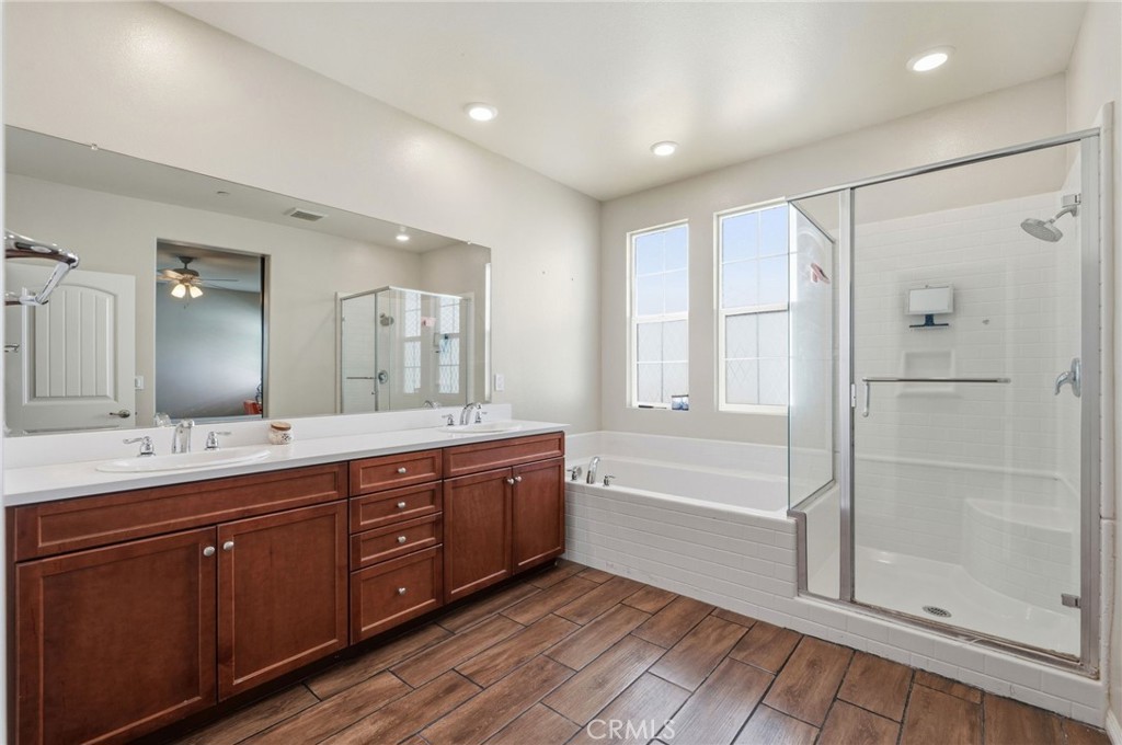 24208 Via Perla Property Photo 20