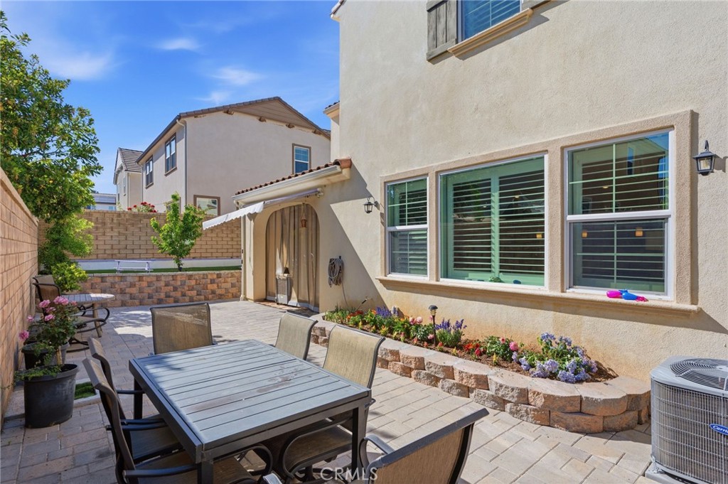 24208 Via Perla Property Photo 28