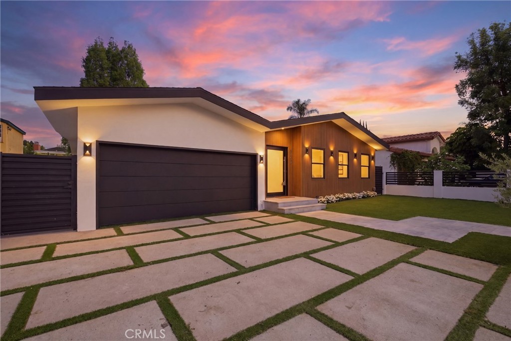 5016 Rubio Avenue Property Photo
