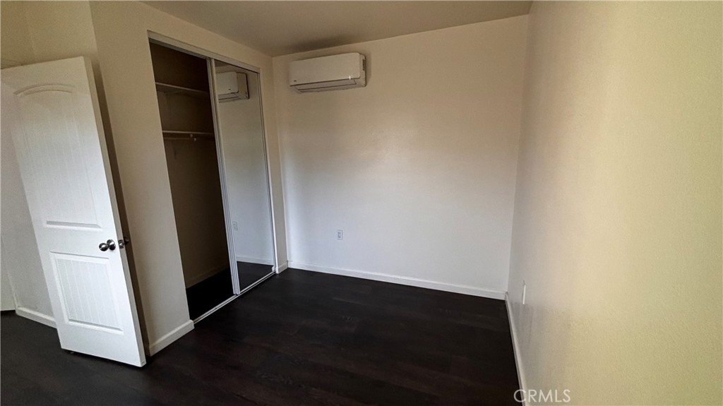7922 Lindley Property Photo 8