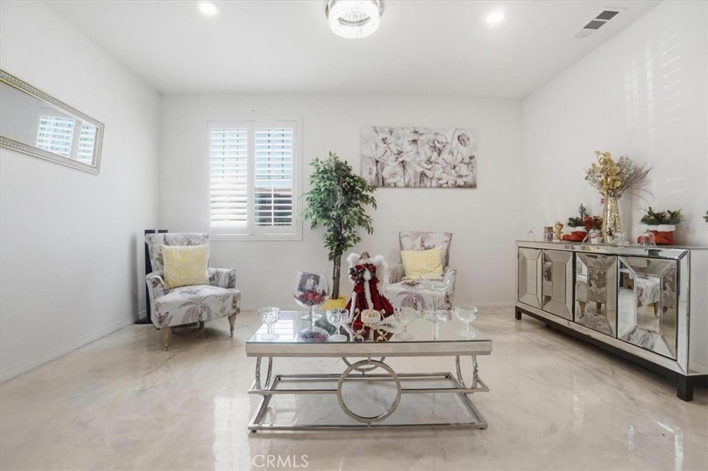 1011 Balsam Street Property Photo 14