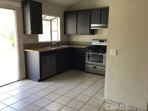 37449 Middlebury Property Photo 5