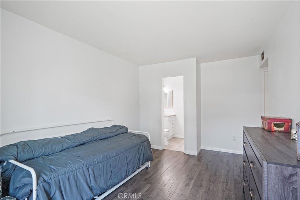 10331 Lindley 150 Property Photo 14
